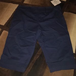 NWT capris- size 24W